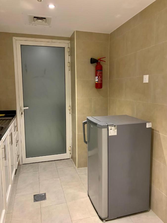 Al Rawdha Hotel Apartments Charjah Extérieur photo